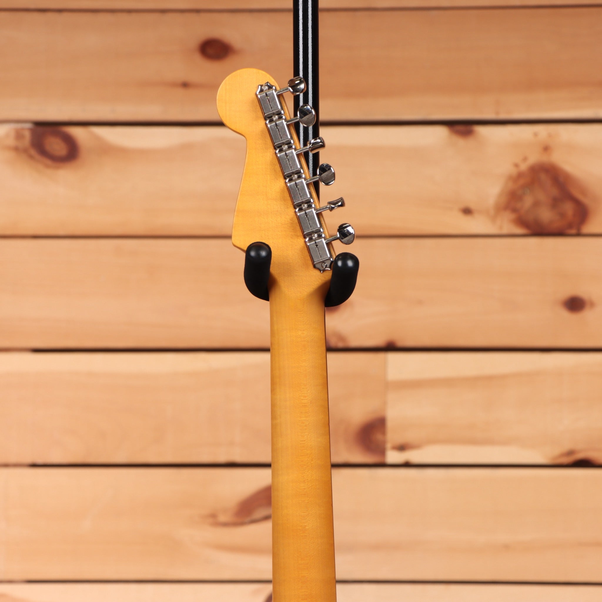 Fender Limited Edition American Vintage II '61 Stratocaster electric guitar with maple neck and chrome tuning machines