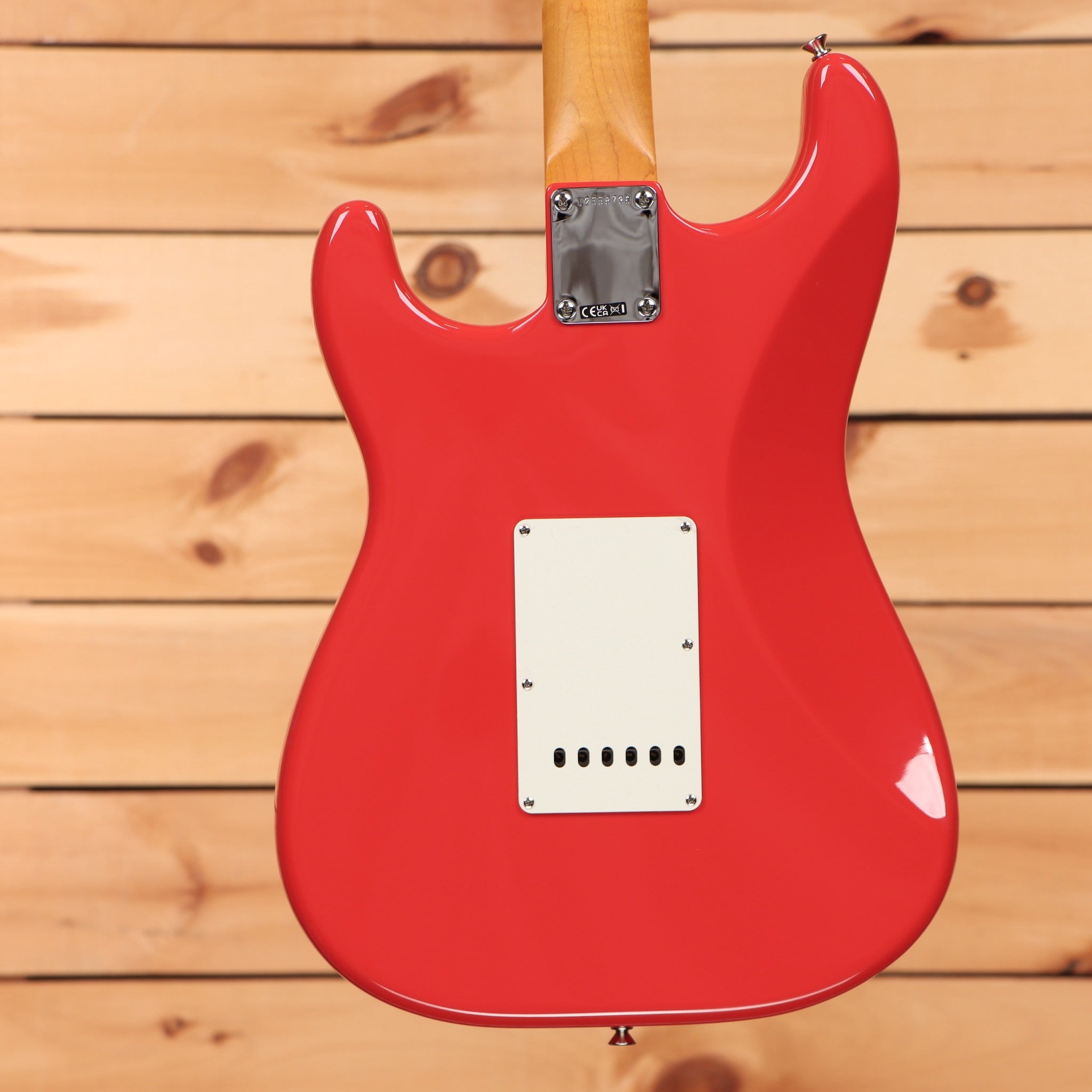 Fender Limited Edition American Vintage II 61 Stratocaster electric guitar Fiesta Red with single-coil pickups