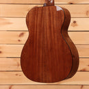 Martin 00-18 1955 dreadnought acoustic guitar aged finish with solid wood back and sides