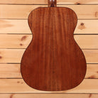 Martin 00-18 1955 acoustic guitar aged finish with solid wood back and sides