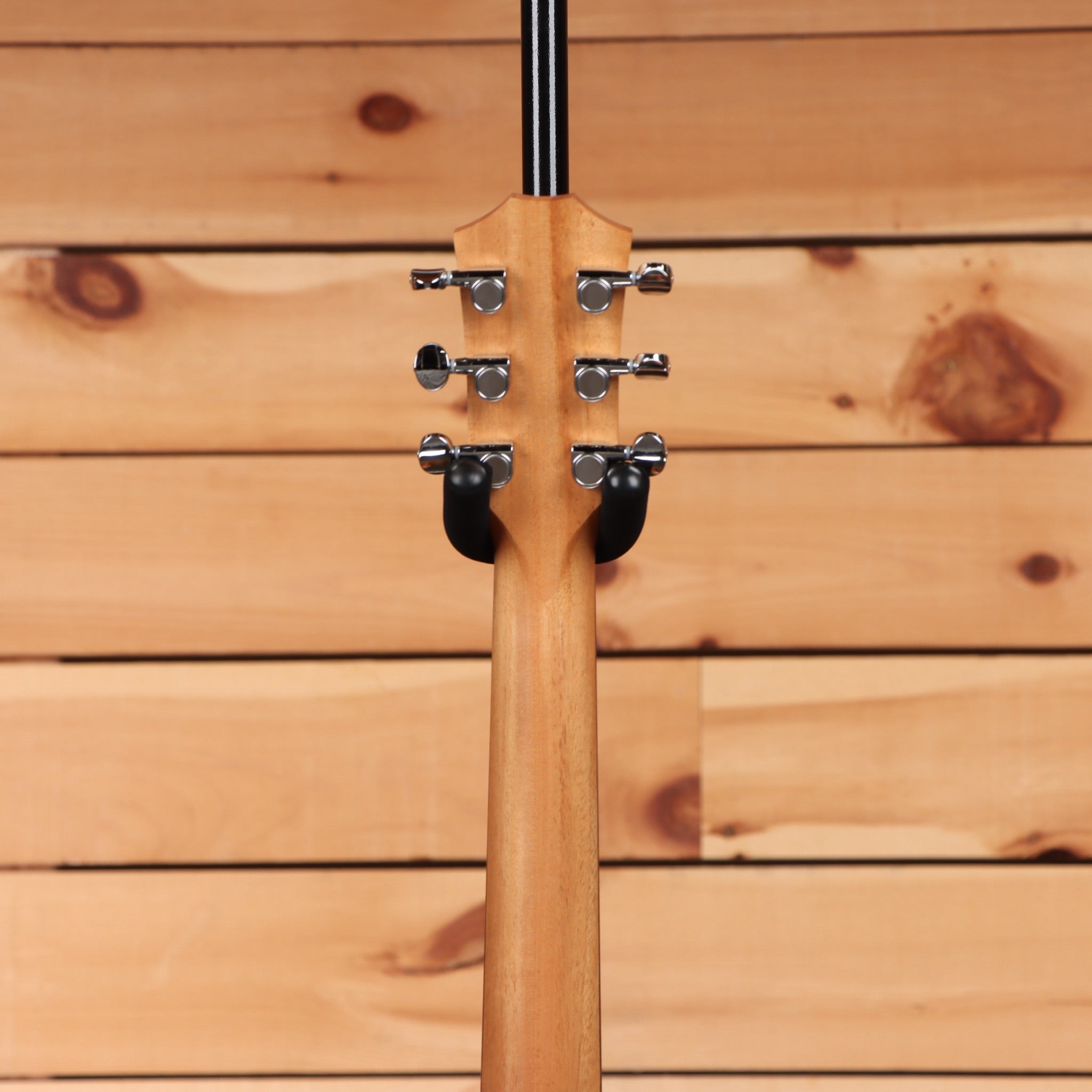 Taylor GS Mini-e Rosewood acoustic-electric guitar Sunburst with chrome tuning machines