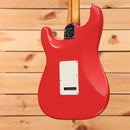 Fender American Ultra Luxe Vintage 60s Stratocaster HSS electric guitar Fiesta Red with white pickguard