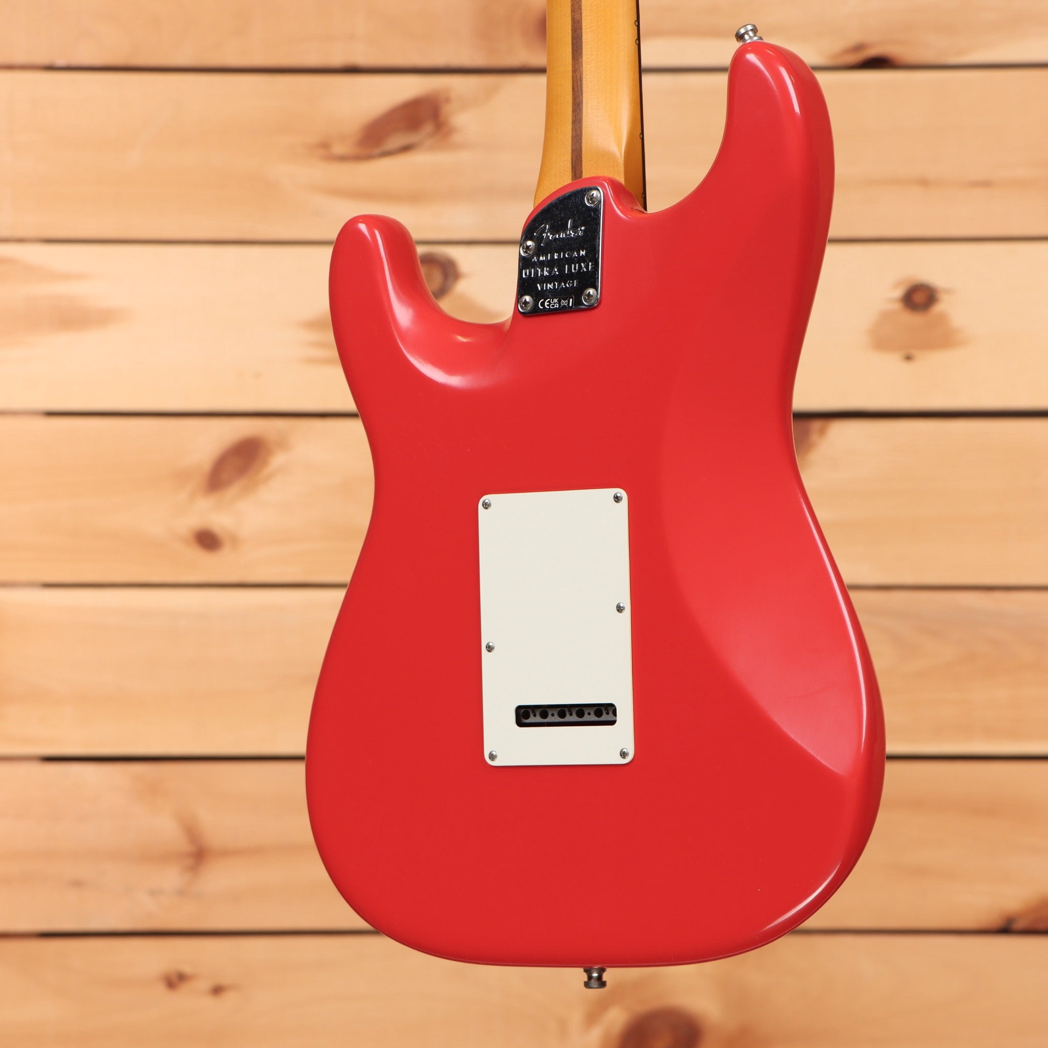 Fender American Ultra Luxe Vintage 60s Stratocaster HSS electric guitar Fiesta Red with white pickguard