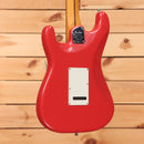 Fender American Ultra Luxe Vintage 60s Stratocaster HSS electric guitar Fiesta Red with white pickguard