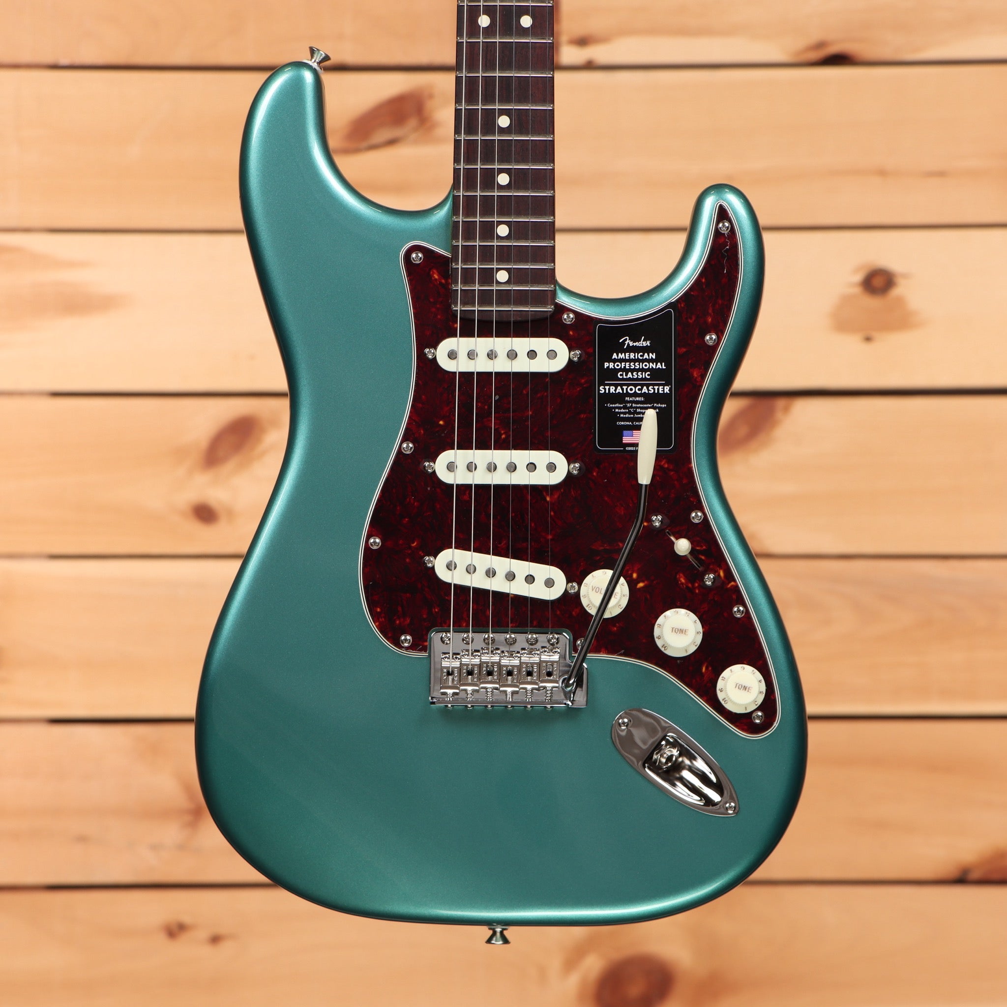 Fender American Professional Classic Stratocaster electric guitar Faded Sherwood Green Metallic with single-coil pickups