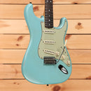 Fender Custom Shop Limited Andy Hicks Masterbuilt 1964 Stratocaster electric guitar Daphne Blue with three single-coil pickups