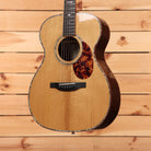 Boucher SG181UV pre-owned acoustic guitar natural finish with tortoiseshell pickguard and blue binding