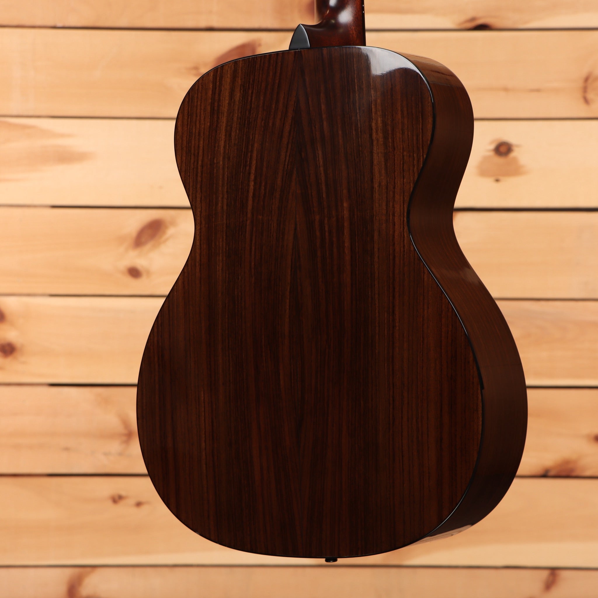 Pre-owned Martin OM-21 concert acoustic guitar natural with aging toner rosewood back and sides