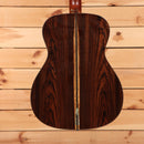 Pre-owned Maestro Private Collection Victoria acoustic guitar natural finish with center stripe detail