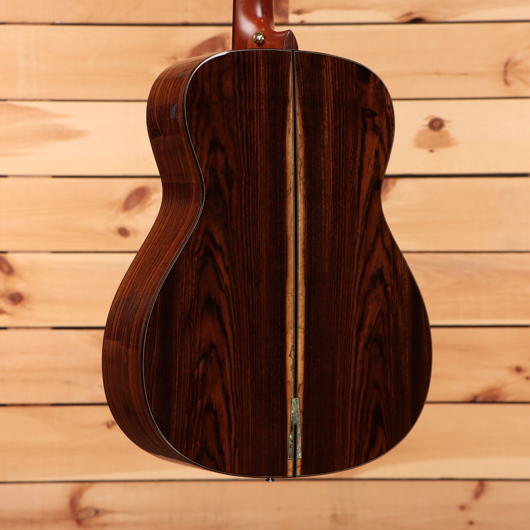 Maestro Private Collection Victoria pre-owned acoustic guitar natural finish with rosewood back and sides