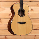 Maestro Private Collection Victoria pre-owned dreadnought acoustic guitar natural finish with rosewood back and sides