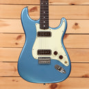 Fender Custom Shop Limited Ariel Posen Stratocaster Journeyman electric guitar Faded Lake Placid Blue with single-coil pickups