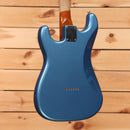 Fender Custom Shop Limited Ariel Posen Stratocaster Journeyman electric guitar Faded Lake Placid Blue with single-coil pickups