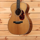 Boucher GRSG161T dreadnought acoustic guitar natural finish with tortoiseshell pickguard