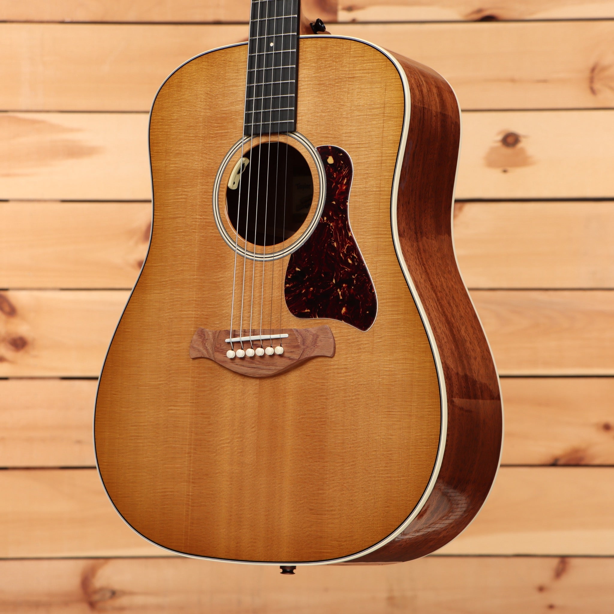 Taylor Trey Hensley Gold Label 510e dreadnought acoustic guitar Antique Blonde with tortoiseshell pickguard