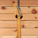 Fender Custom Shop 1965 Compound Radius Stratocaster Journeyman Relic electric guitar Lake Placid Blue maple neck