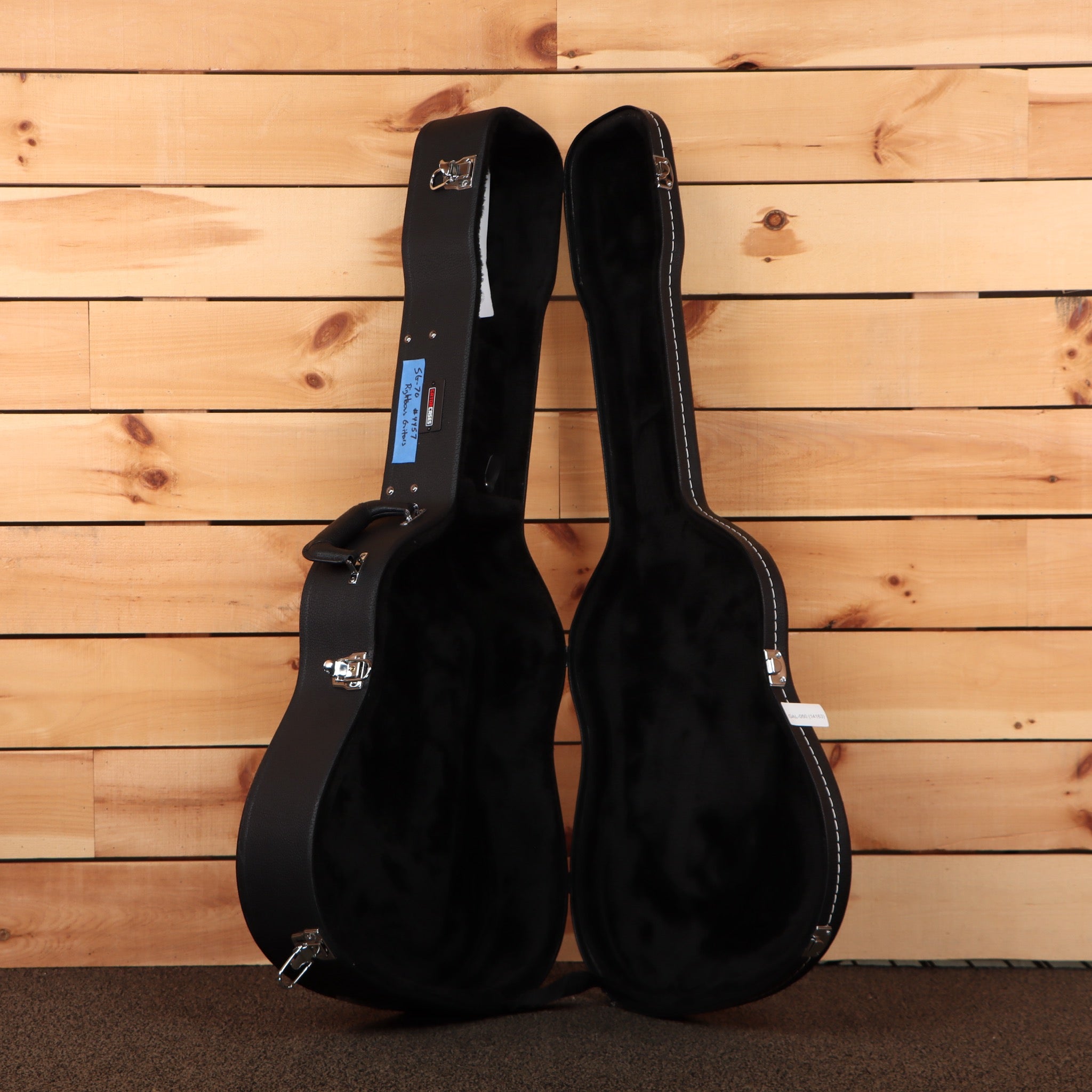 Gallagher SG70 Custom acoustic guitar whiskey sunburst with hard case and digital hygrometer