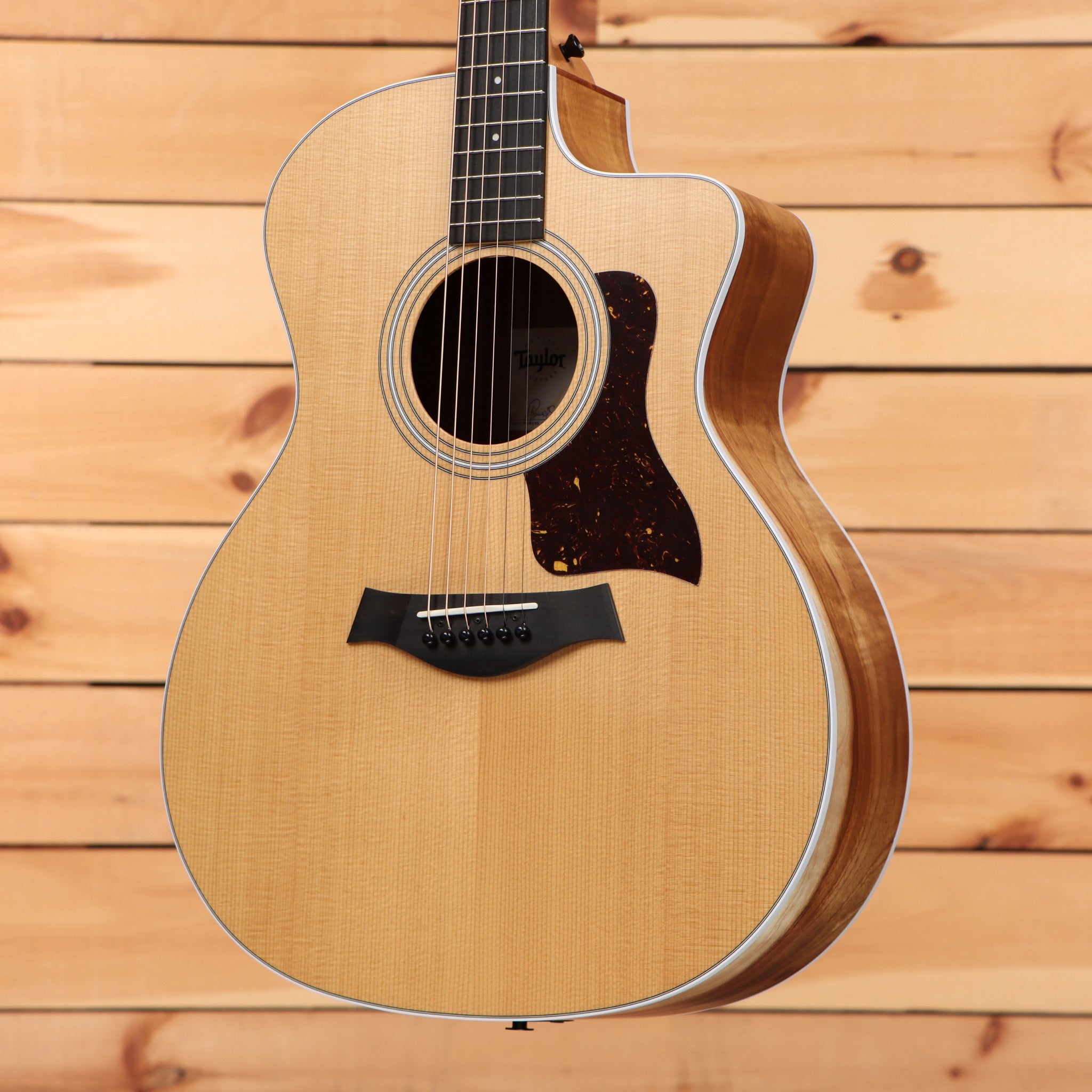 Taylor 214cek Grand Auditorium acoustic guitar natural finish with venetian cutaway