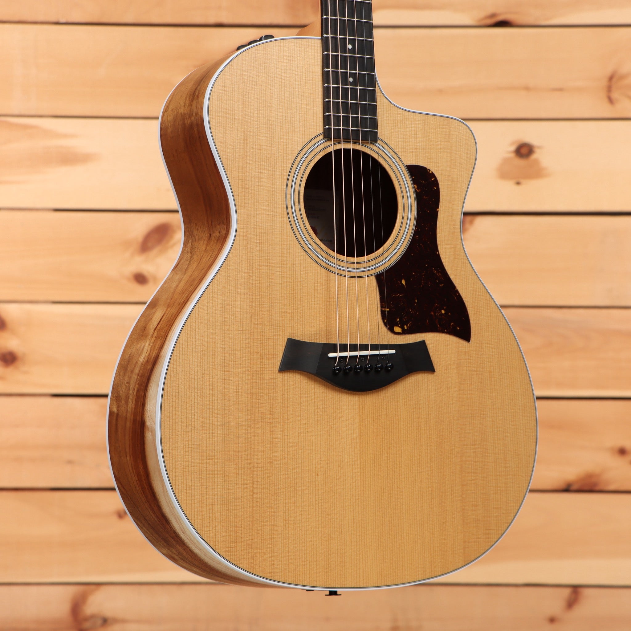 Taylor 214cek Grand Auditorium acoustic guitar natural finish with cutaway and rosewood back
