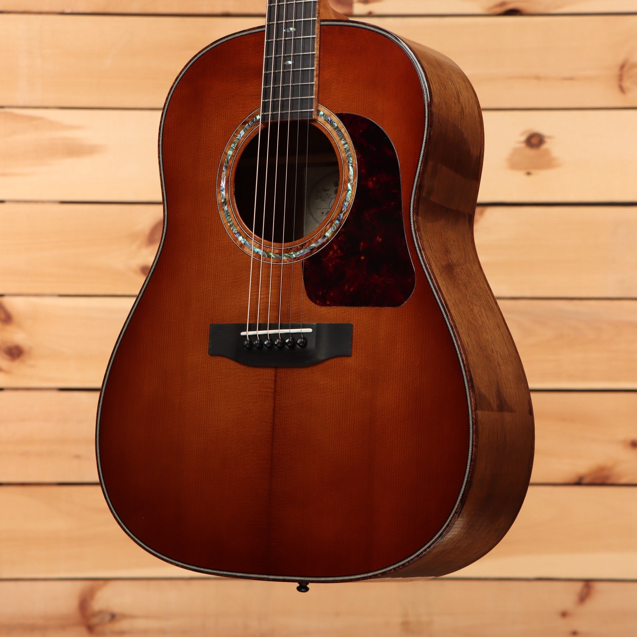 Gallagher SG70 Custom dreadnought acoustic guitar Whiskey Sunburst with decorative rosette binding