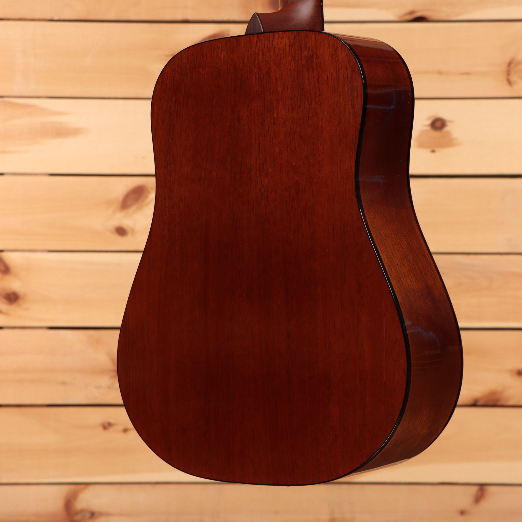 Gallagher Bluegrass Bell dreadnought acoustic guitar Sunburst Sitka Spruce top with curved body contours