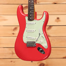 Pre-owned Fender '64 Road Worn Stratocaster electric guitar Aged Fiesta Red with single-coil pickups