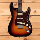 Pre-owned Fender American Pro II Stratocaster electric guitar 3-color sunburst with single-coil pickups