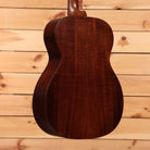 Martin 00-15M dreadnought acoustic guitar natural finish with solid wood construction