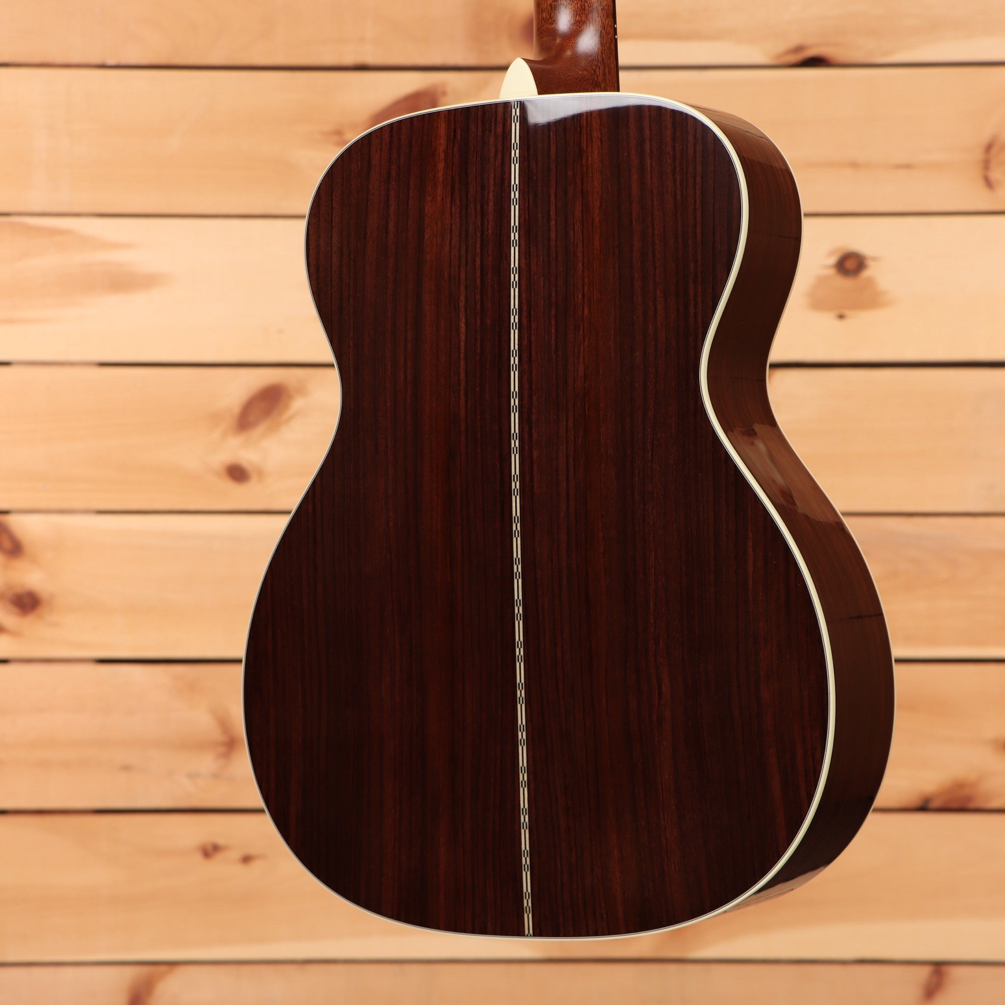 Martin OM-28 concert acoustic guitar natural finish with white binding and rosewood back
