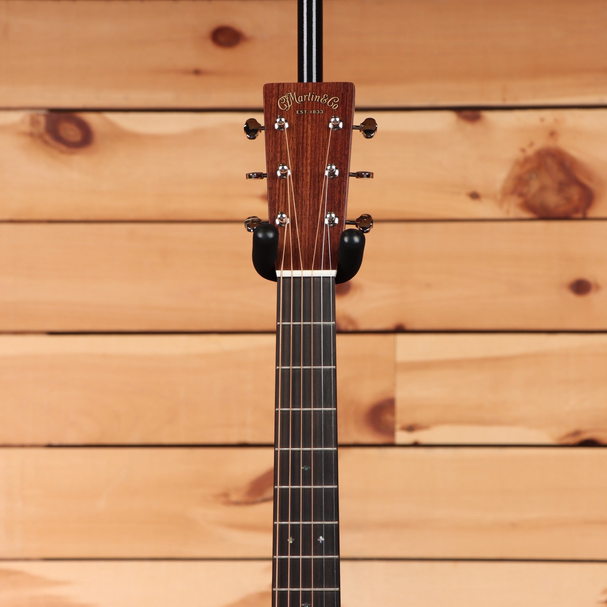 Martin OM-28 concert acoustic guitar natural finish with rosewood fretboard