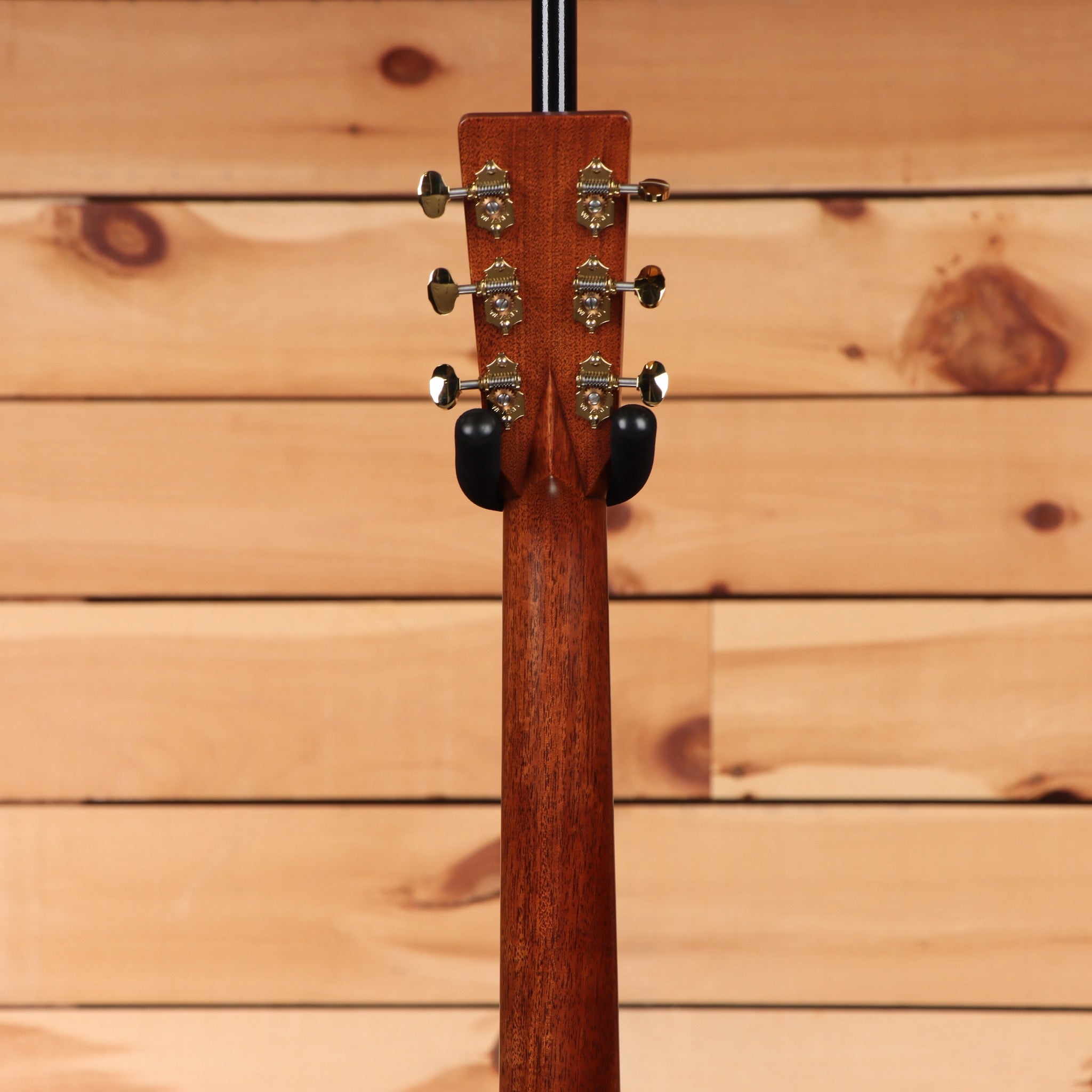 Martin 00-28 Modern Deluxe acoustic guitar natural finish with slotted headstock tuners