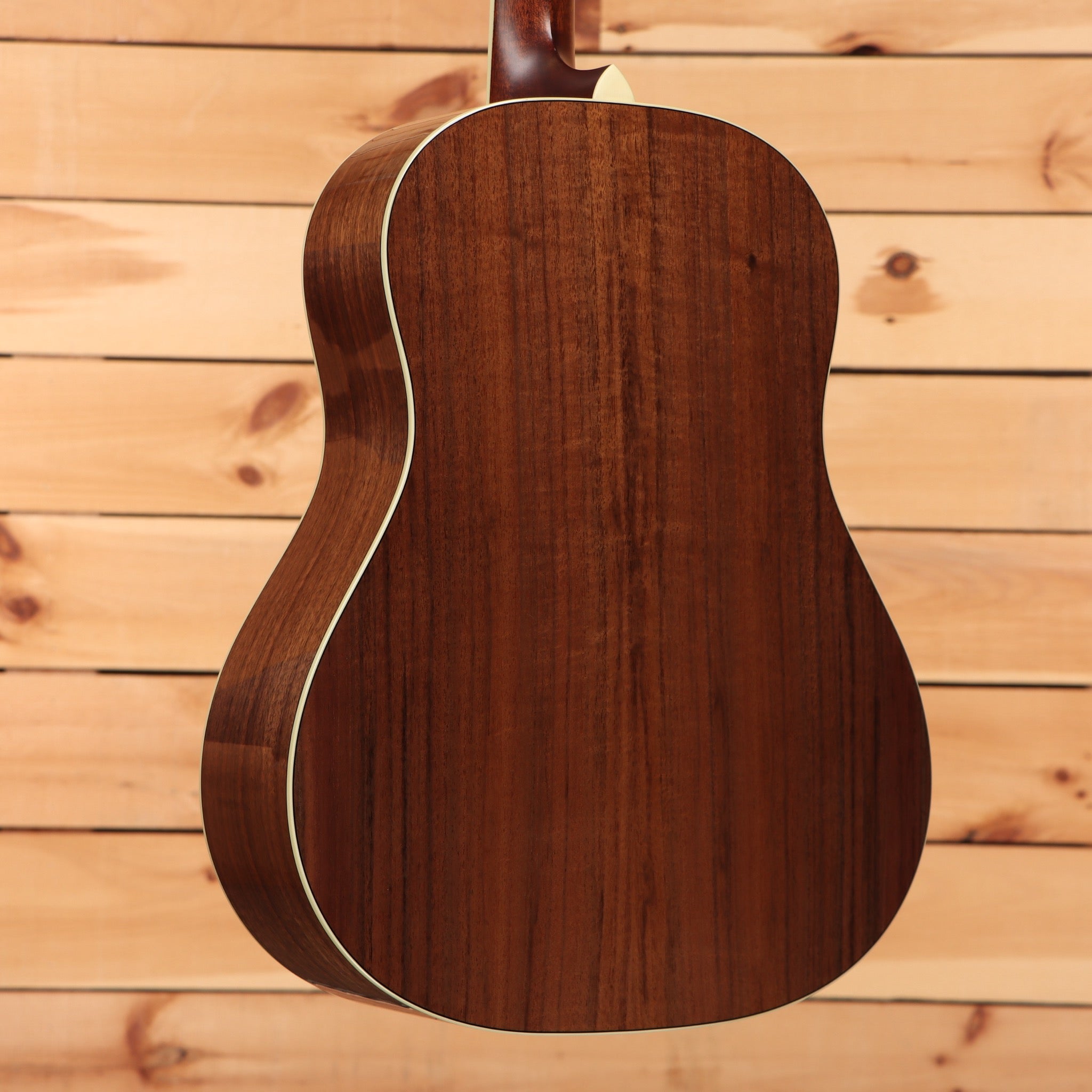 Bourgeois Limited Touchstone Luke Bryan Sunburst dreadnought acoustic guitar with white binding