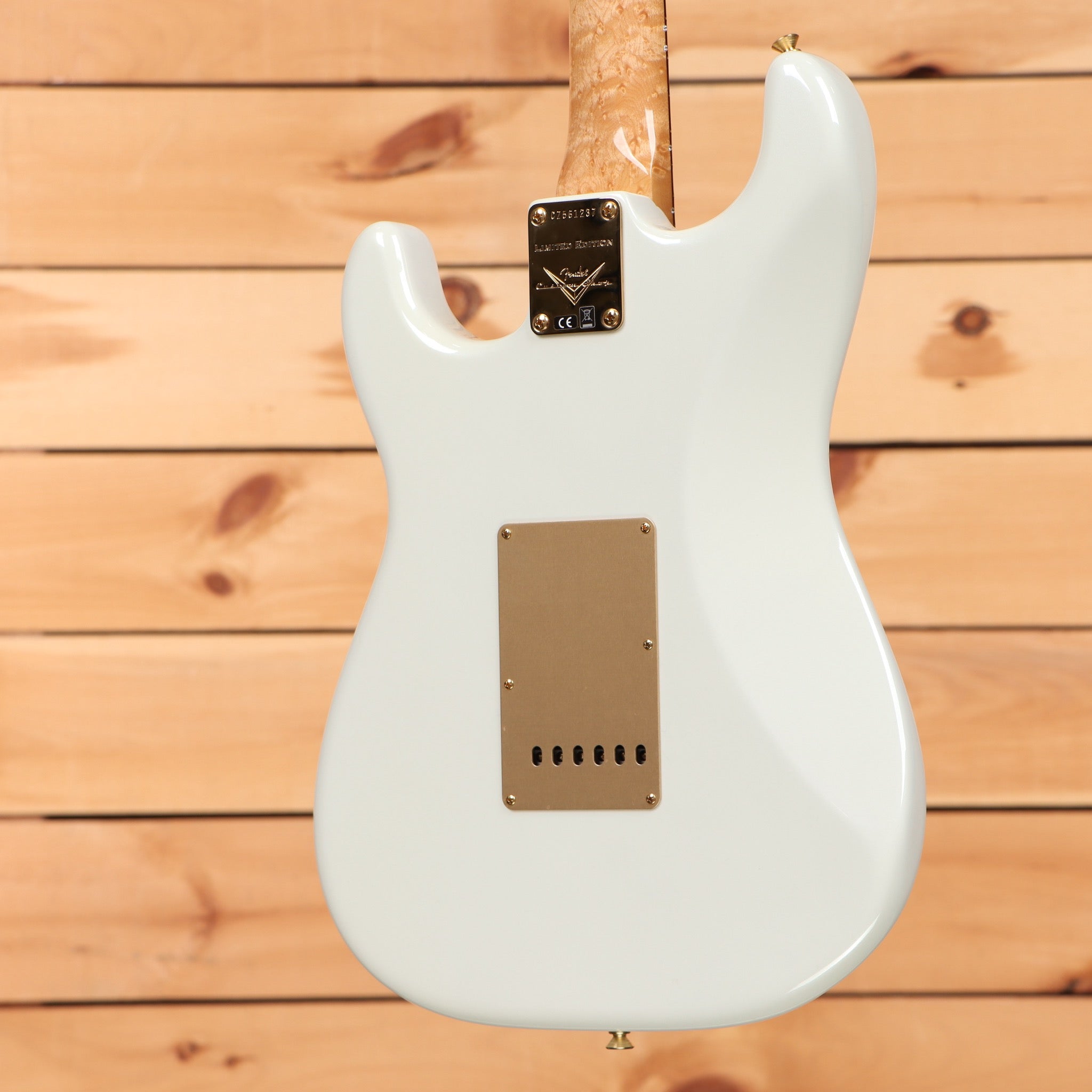 Fender Custom Shop 75th Anniversary Stratocaster electric guitar Diamond White Pearl pre-owned with gold hardware