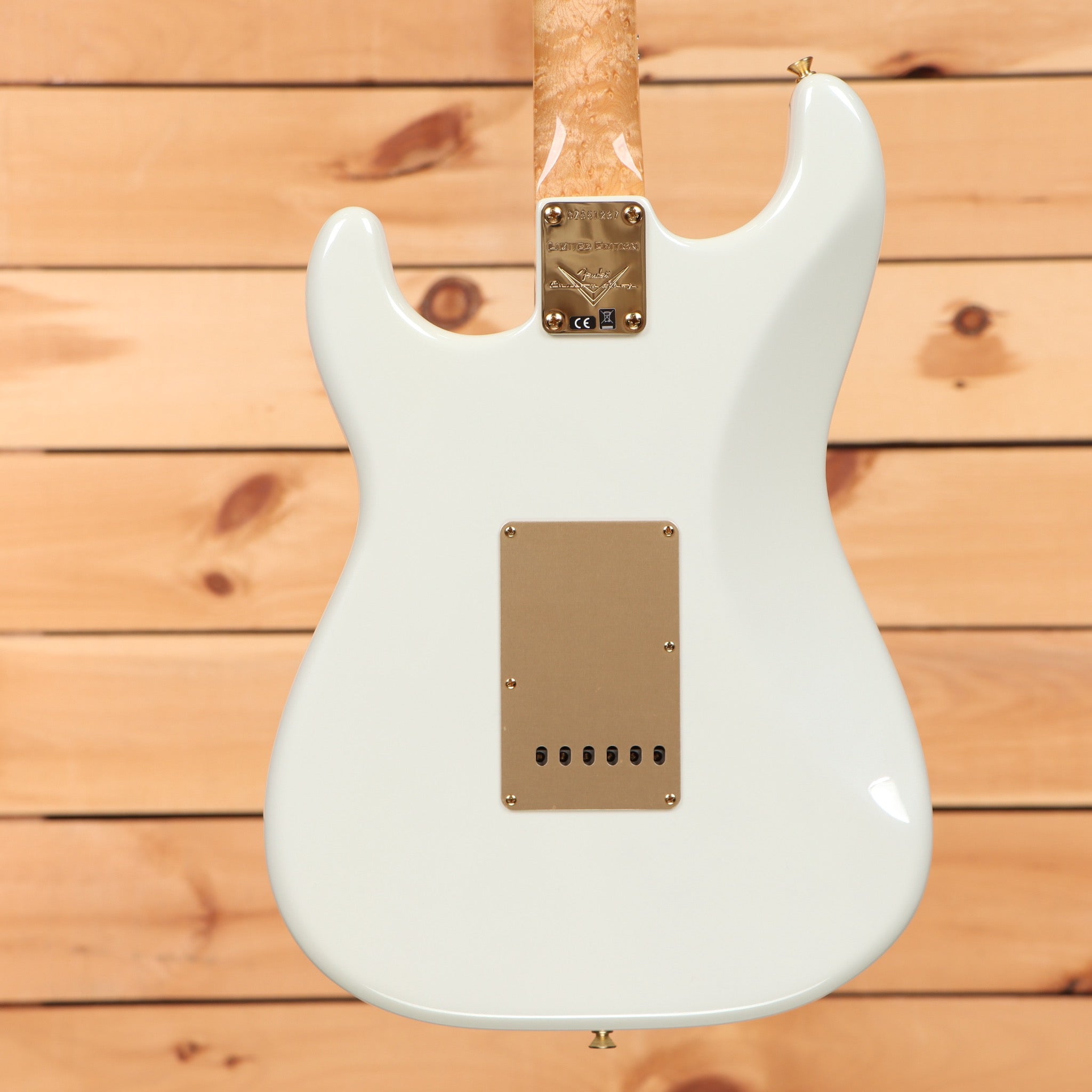 Pre-owned Fender Custom Shop 75th Anniversary Stratocaster electric guitar Diamond White Pearl with gold hardware