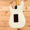Fender American Professional II Stratocaster electric guitar Olympic White with tortoiseshell pickguard