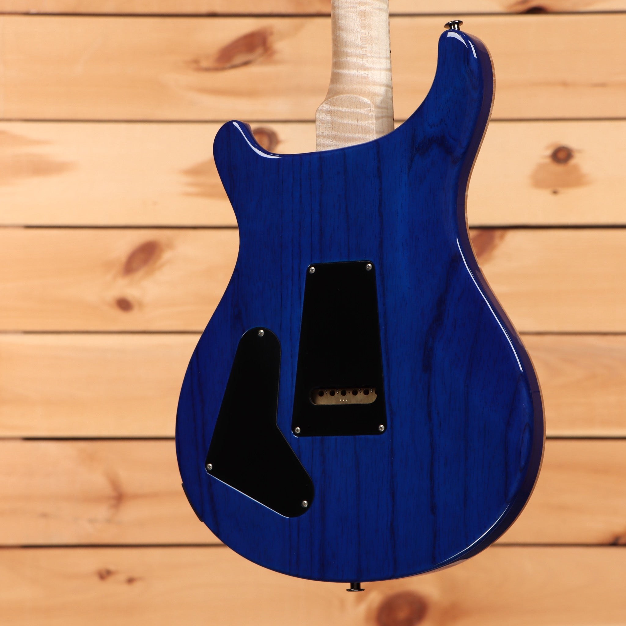 Pre-owned Paul Reed Smith Special semi-hollow electric guitar Makena Blue with black pickguard and maple neck