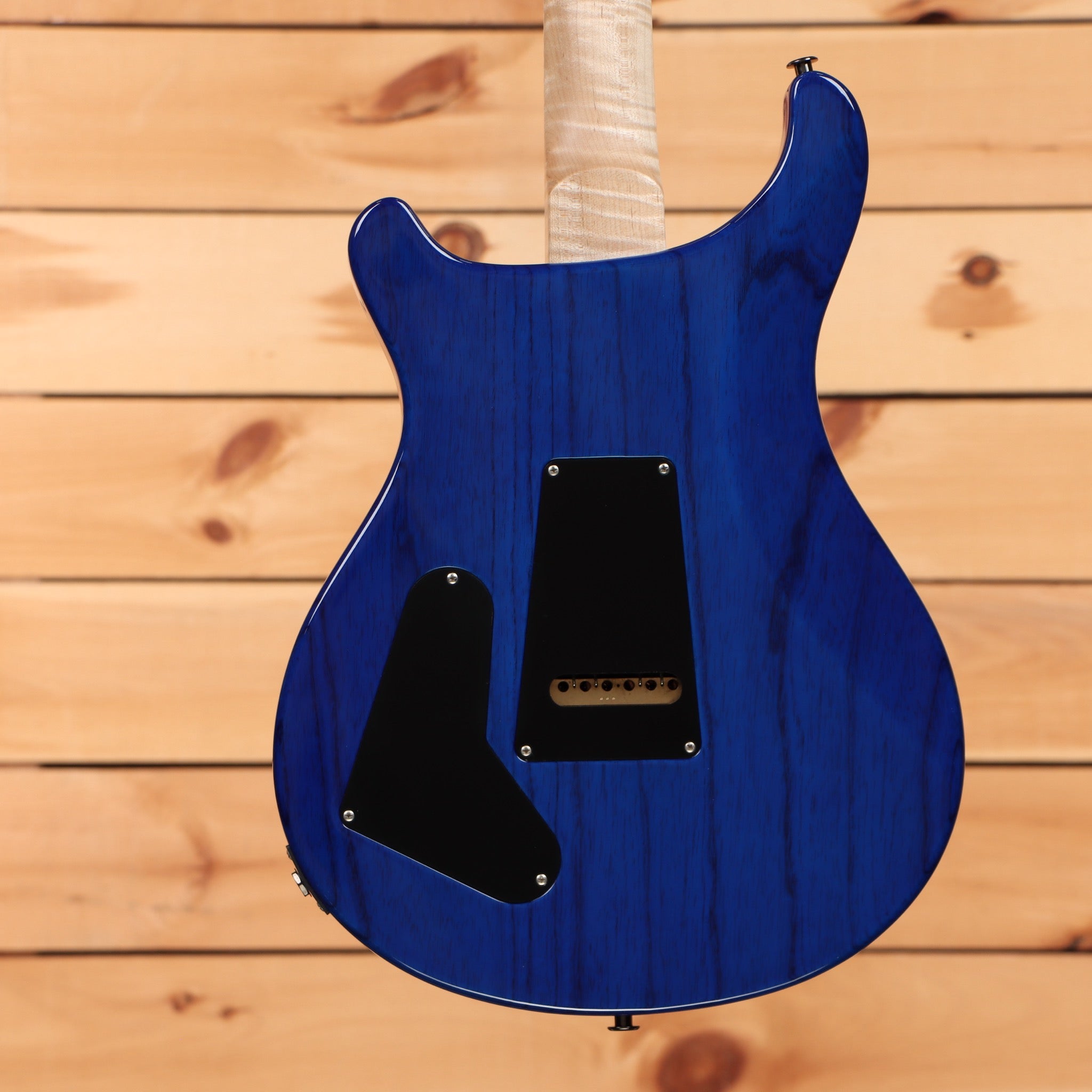 Pre-owned Paul Reed Smith Special semi-hollow electric guitar Makena Blue with humbucker pickups