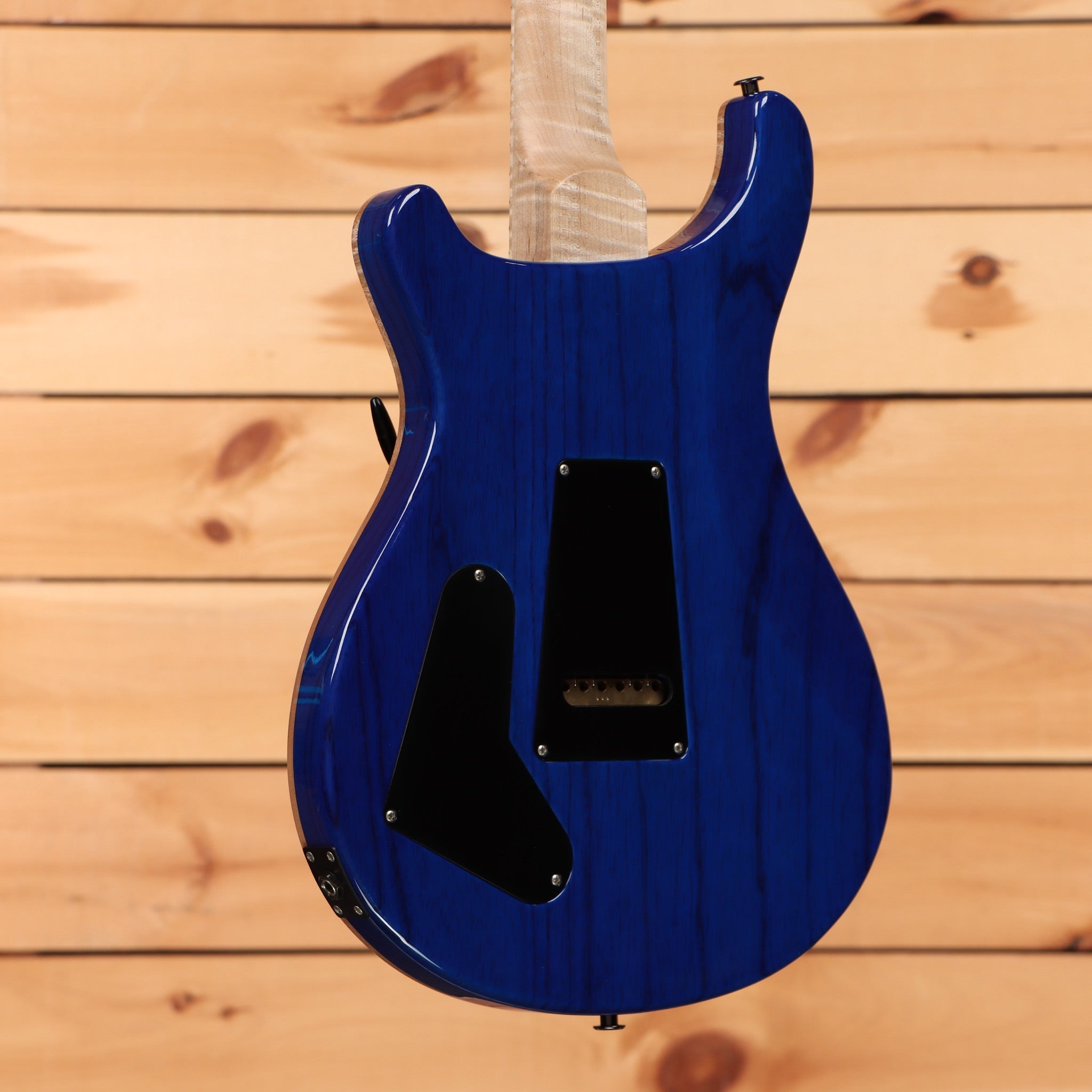 Paul Reed Smith Special semi-hollow electric guitar Makena Blue pre-owned with black pickguard