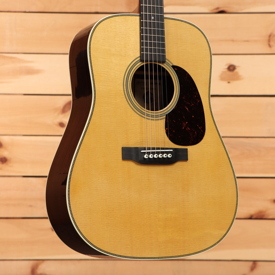 Martin D-28 Billy Strings dreadnought acoustic guitar natural finish with tortoiseshell pickguard