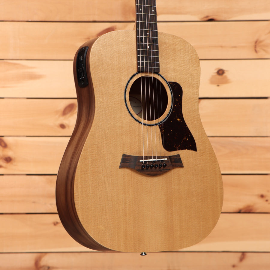 Taylor BB1e dreadnought acoustic-electric guitar natural finish with electronics and dark pickguard