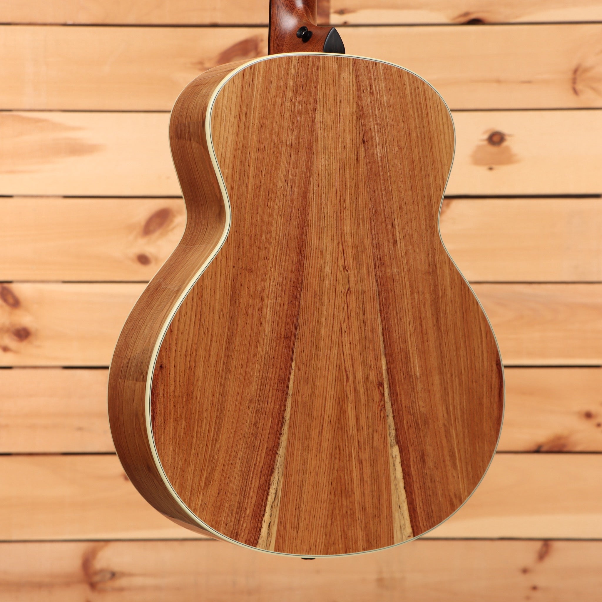 Taylor 814e Gold Label acoustic-electric guitar Natural with figured koa back and cream binding