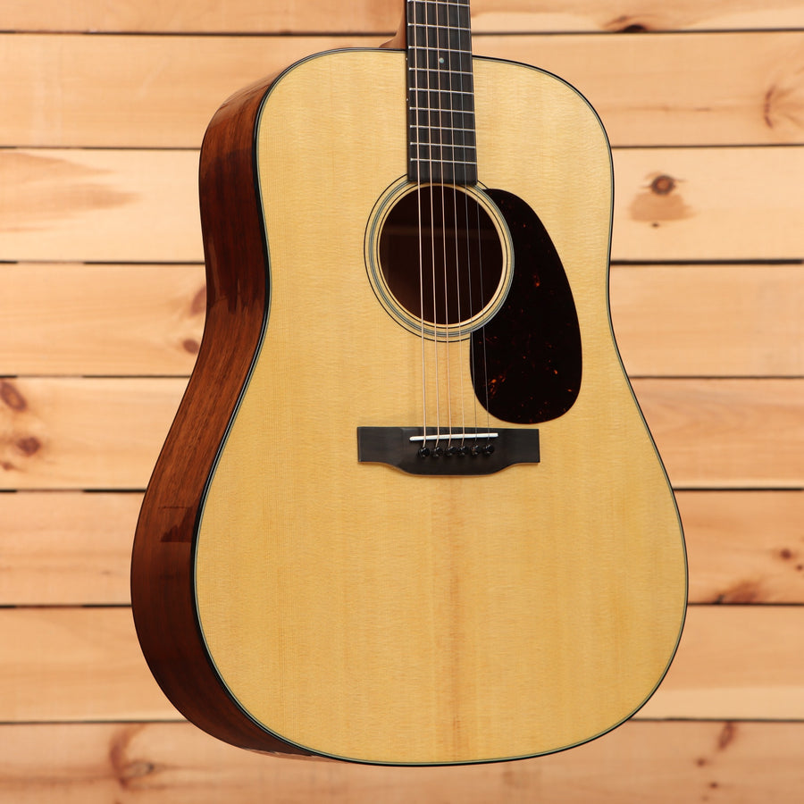 Martin Super D18 dreadnought acoustic guitar aging toner finish with rosewood back and sides