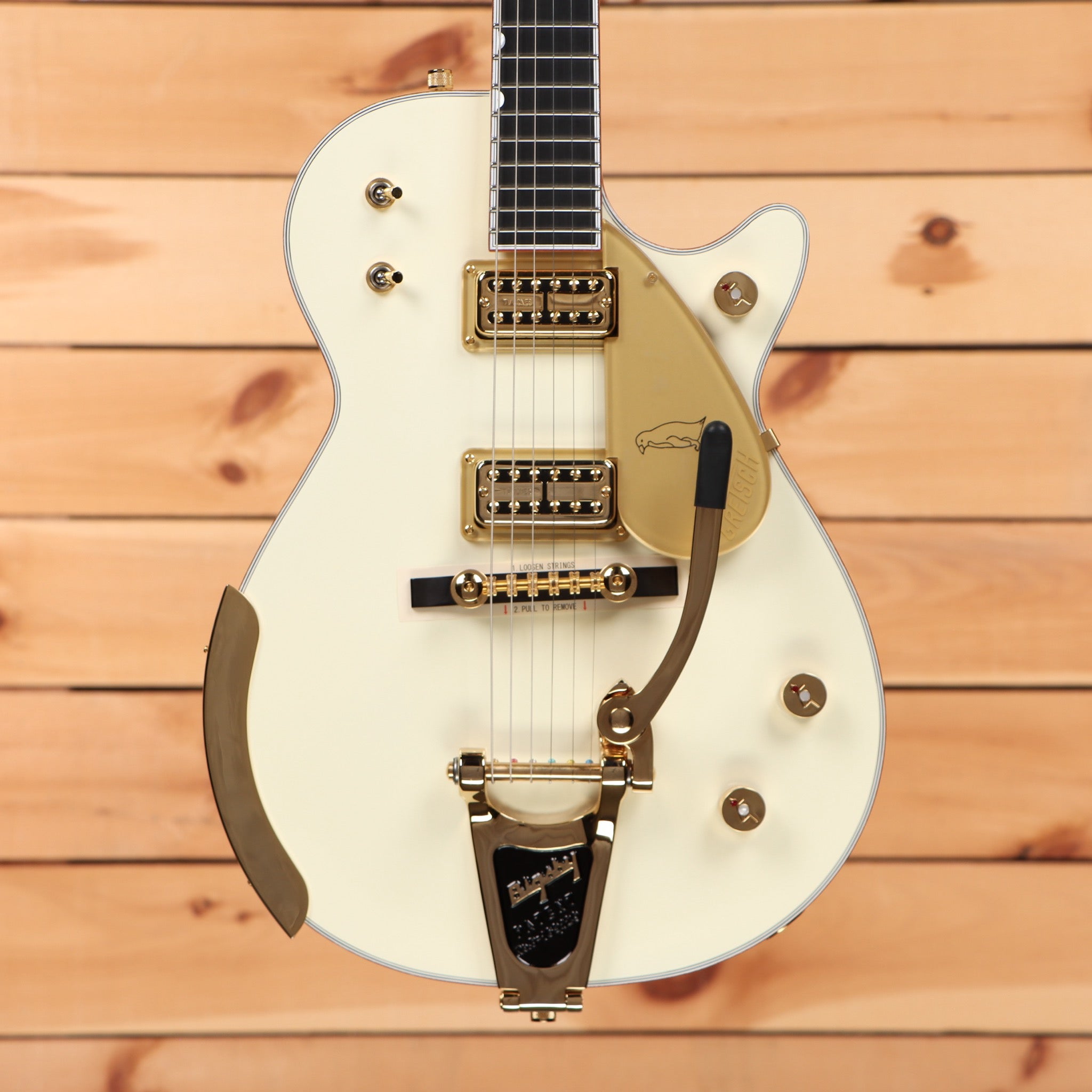 Gretsch G6134T-58 Vintage Select '58 Penguin electric guitar Vintage White with Bigsby tremolo and gold hardware