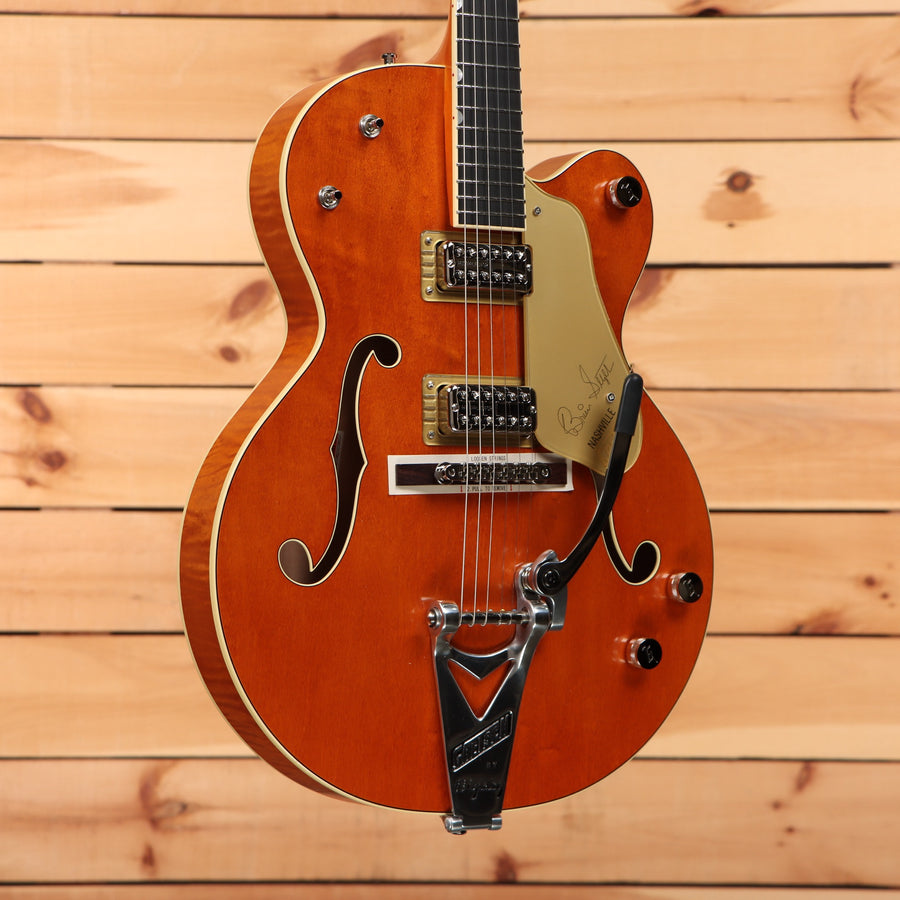 Gretsch G6120T-BSSMK Brian Setzer Nashville hollowbody electric guitar Smoke Orange with Bigsby and gold pickguard
