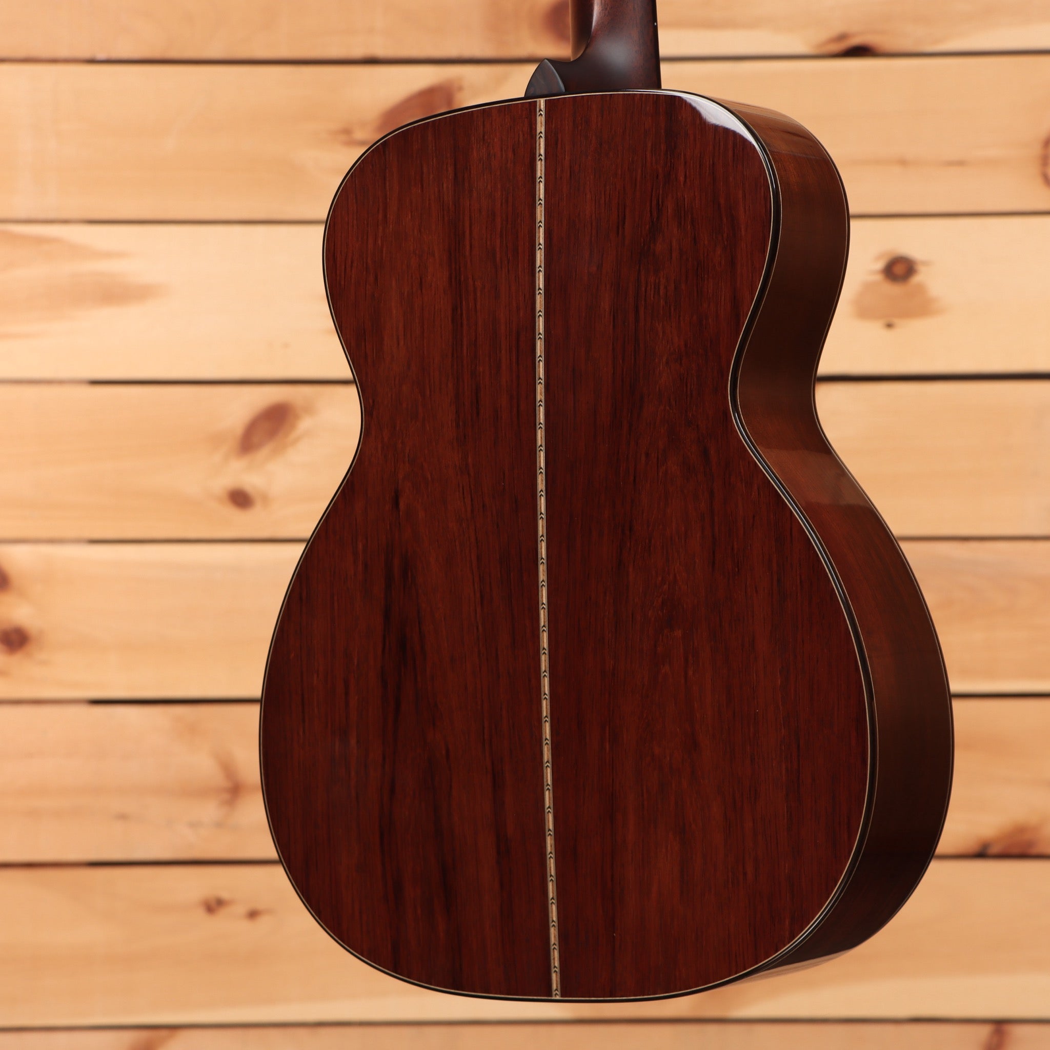 Bourgeois Touchstone Signature OM acoustic guitar Sunburst with rosewood back and decorative center seam inlay