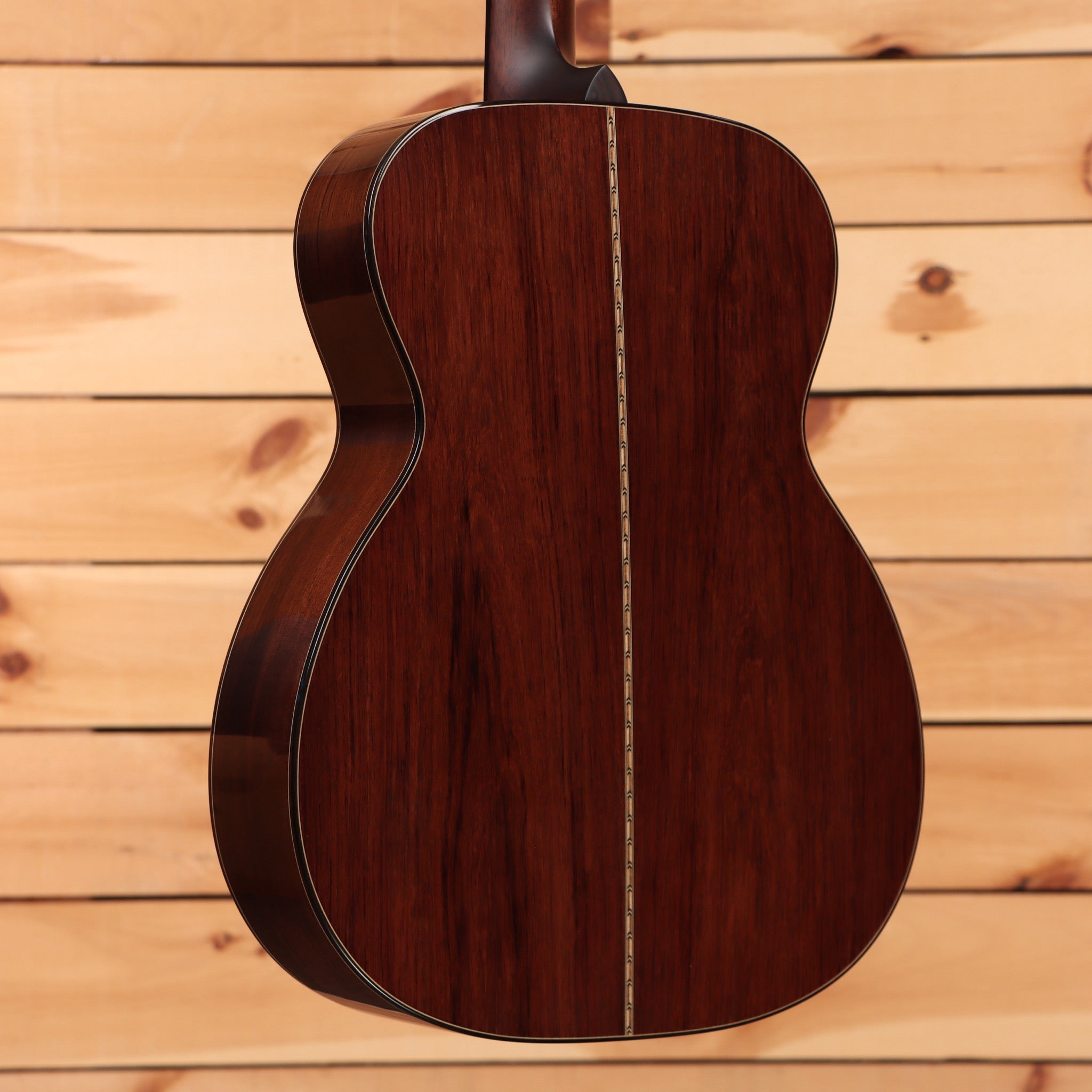 Bourgeois Touchstone Signature OM acoustic guitar Sunburst with rosewood back and decorative center seam inlay
