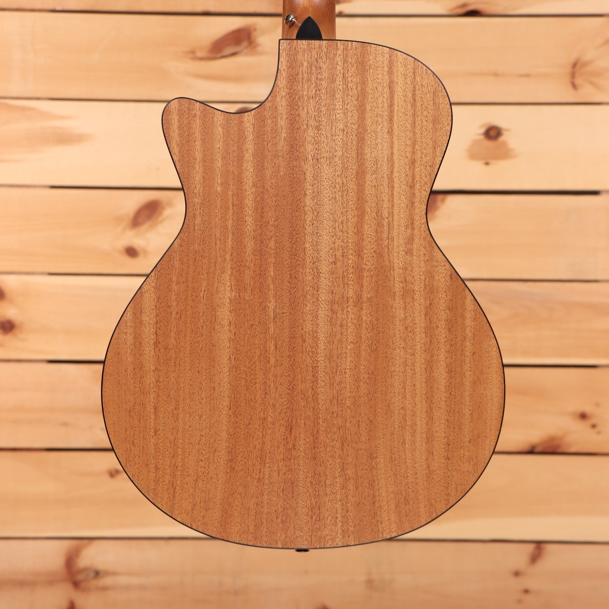 Furch Blue Plus Gc-CMa Anthem acoustic-electric guitar Natural with cutaway and mahogany back
