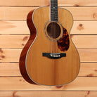 Boucher Limited LE-SG-161-MV acoustic guitar Natural with spruce top, tortoise pickguard, and decorative body binding