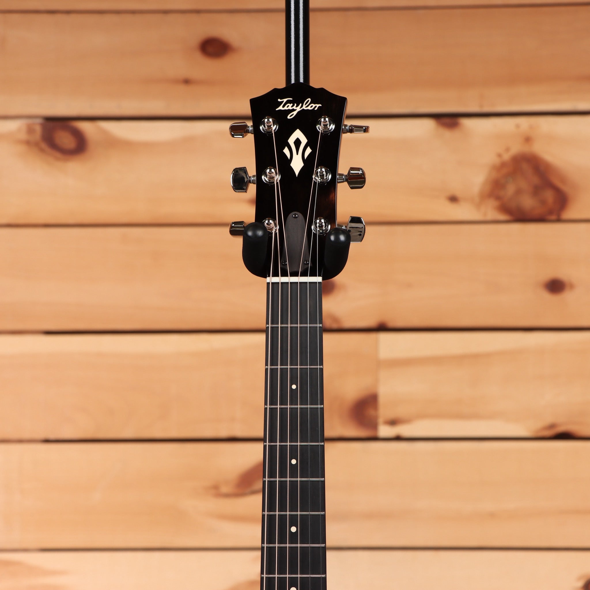 Taylor Gold Label 512e acoustic-electric guitar Natural with black ebony fretboard and chrome tuners