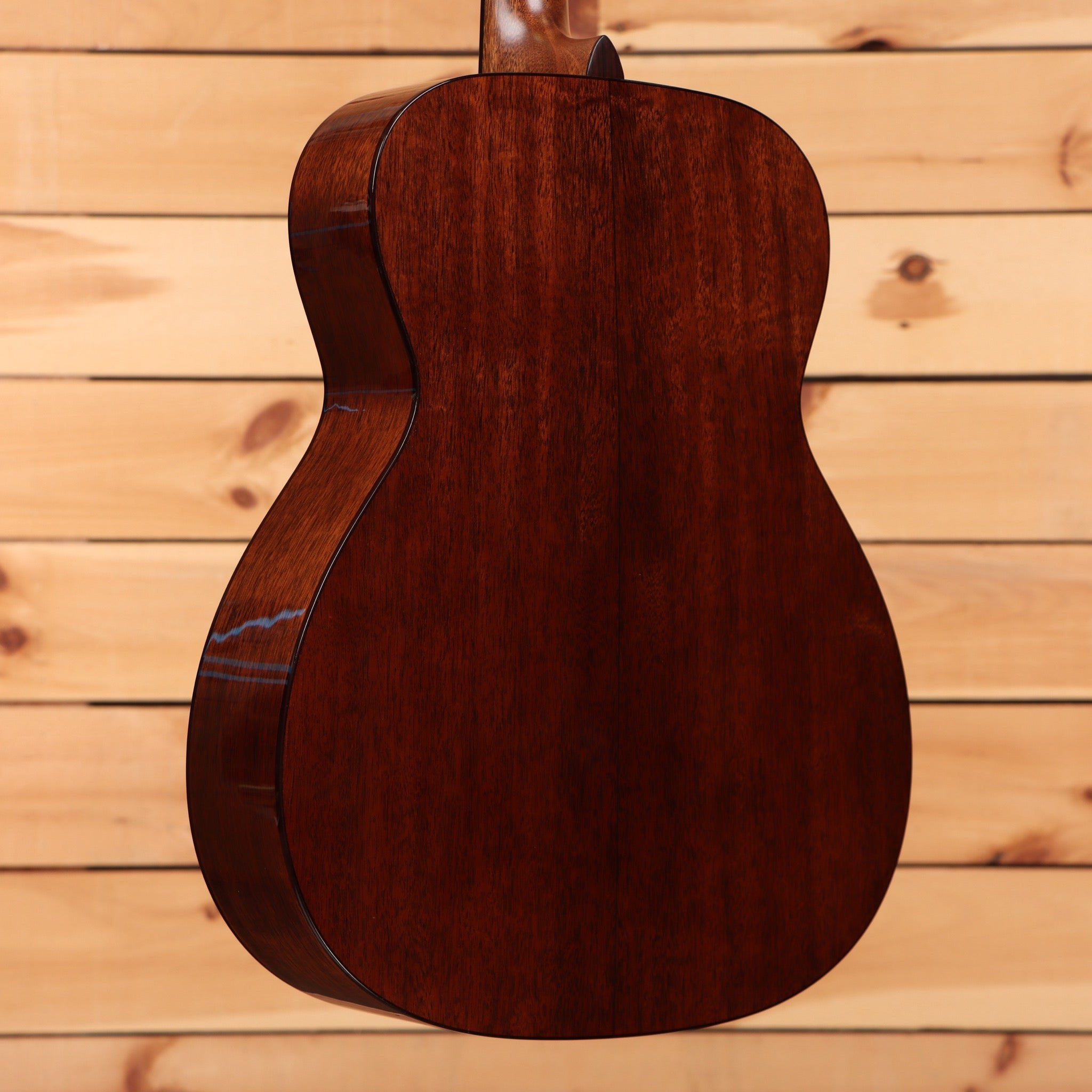 Martin Custom Shop NAMM 2026 Custom #7 1933 Ambertone acoustic guitar mahogany back and sides with black binding